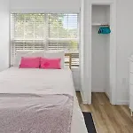 Hot Tub Home By The Bay - 4Bd 2Ba