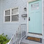 Hot Tub Home By The Bay - 4Bd 2Ba