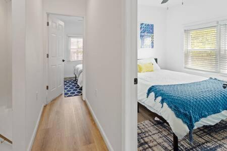 Hot Tub By The Bay - 4bd 2ba Holiday home